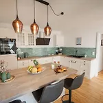 Дом отдыха Kapellenhof Mit Infrarotsauna Und Vier Schlafzimmern Эдигер-Эллер